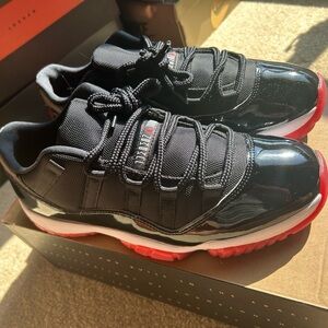 Air Jordan 11 Low Retro Men Size 10